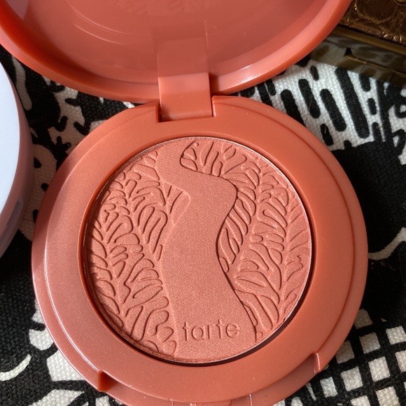 Makeup bundle - Picture 3 of 10